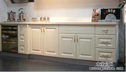 三聚氰胺板家具的辨識