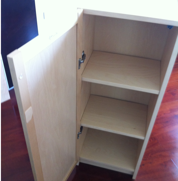 鞋柜內(nèi)清理